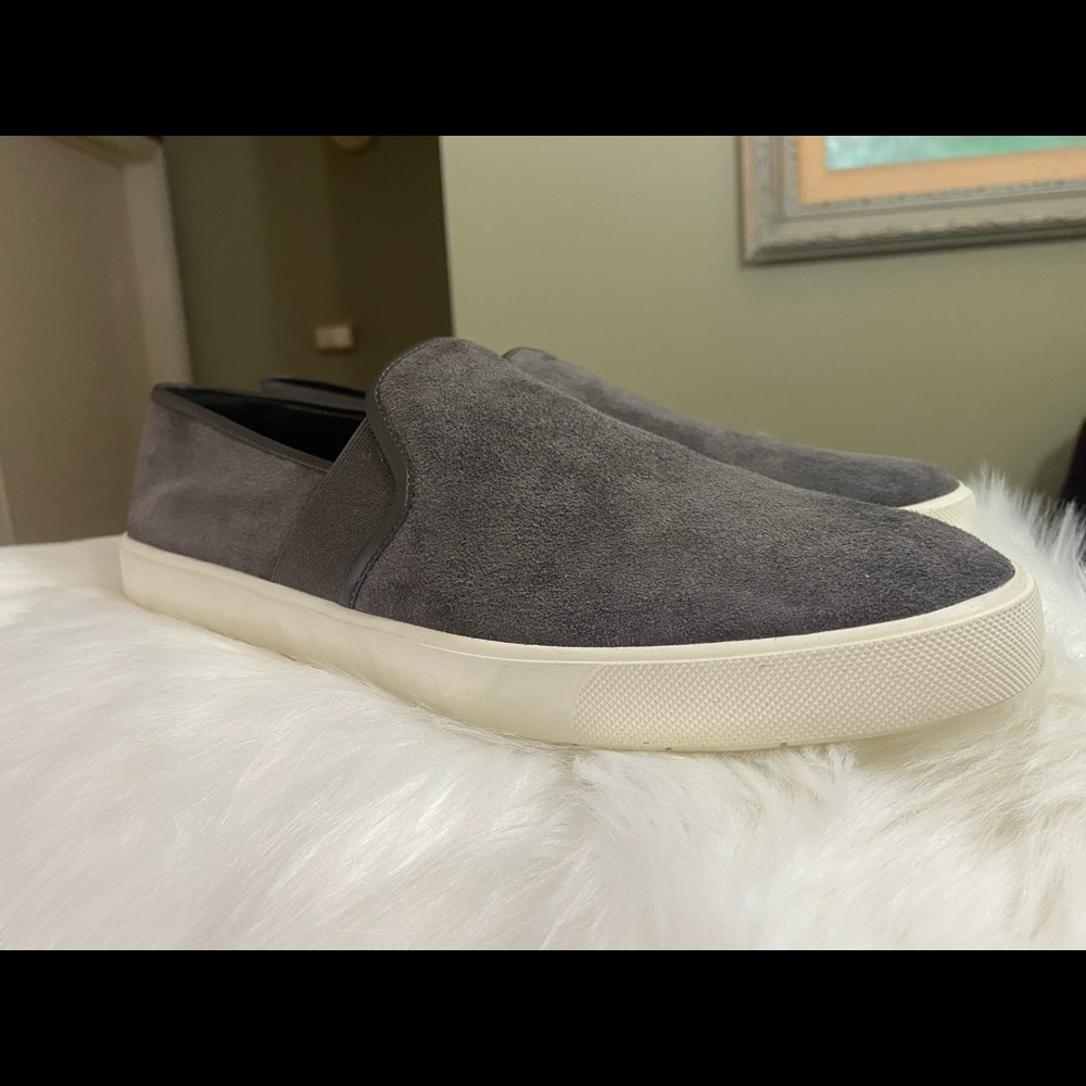 NWT Vince. Suede shoes